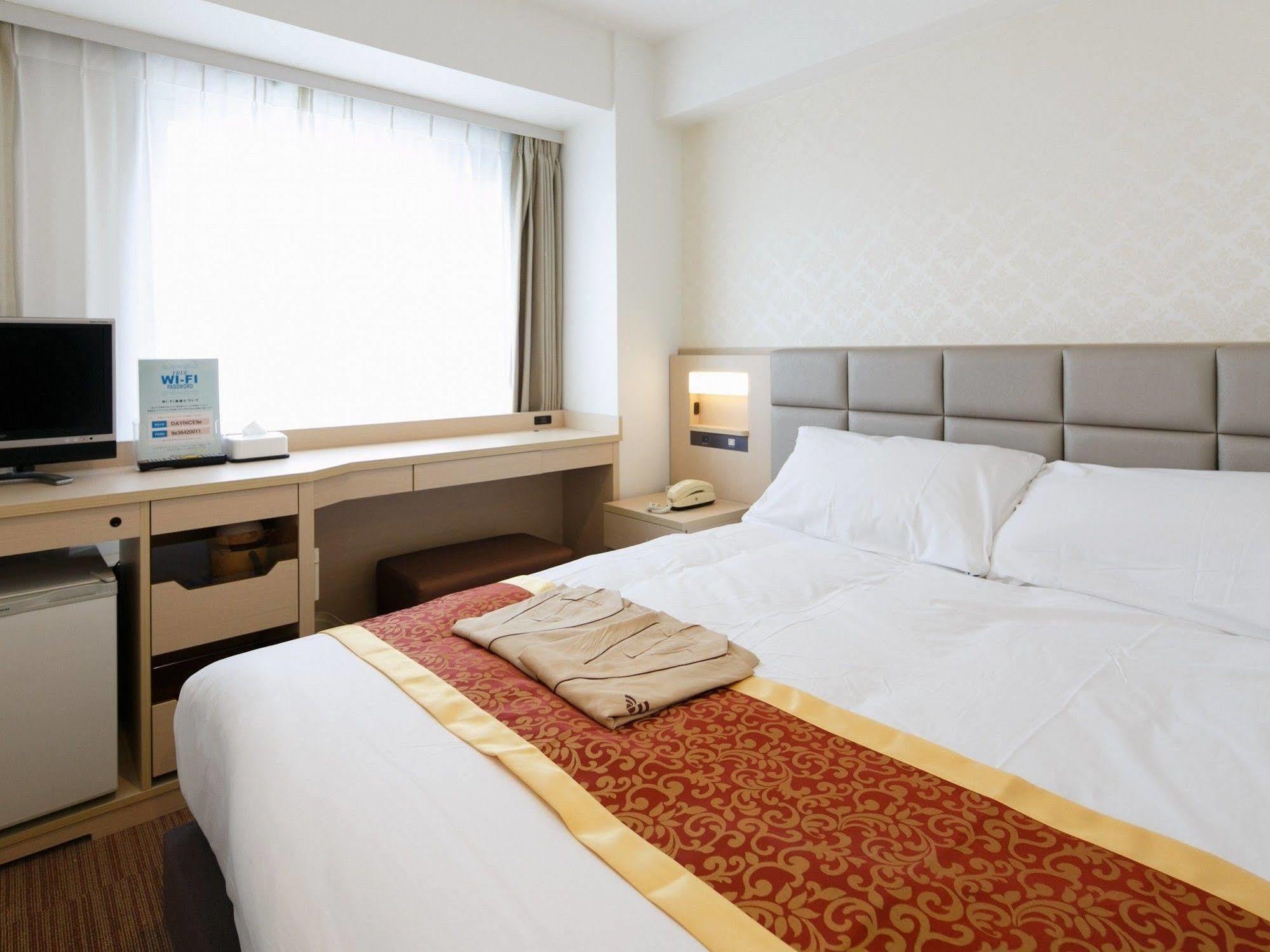 Day Nice Hotel Tōkyō Extérieur photo