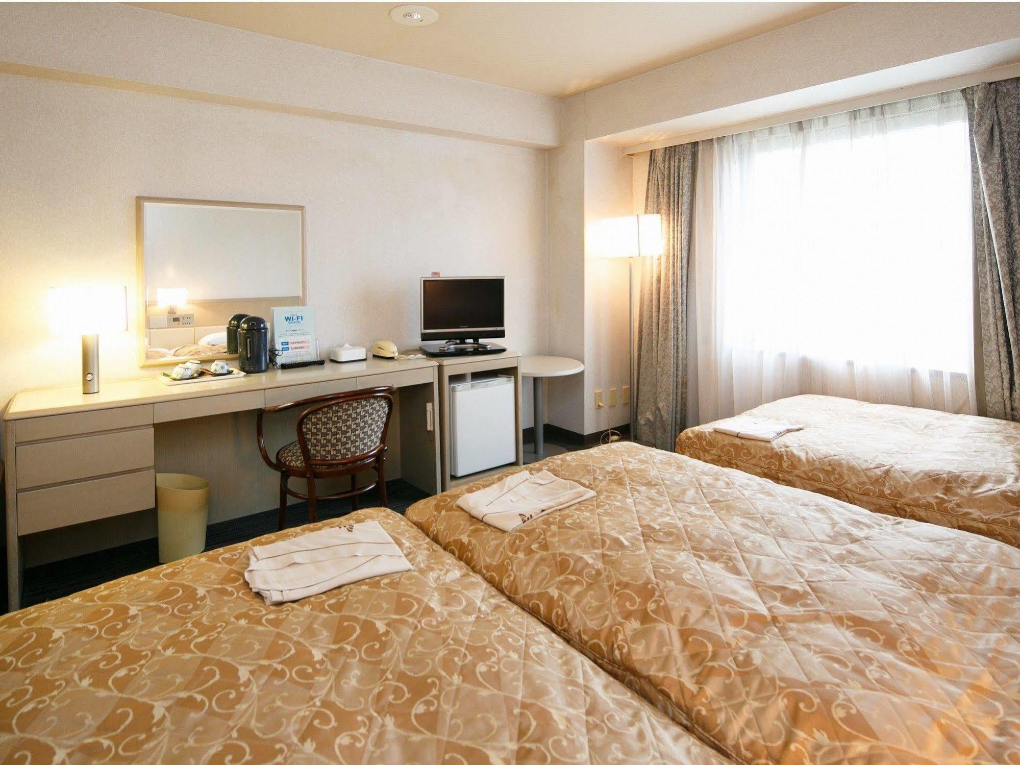 Day Nice Hotel Tōkyō Extérieur photo