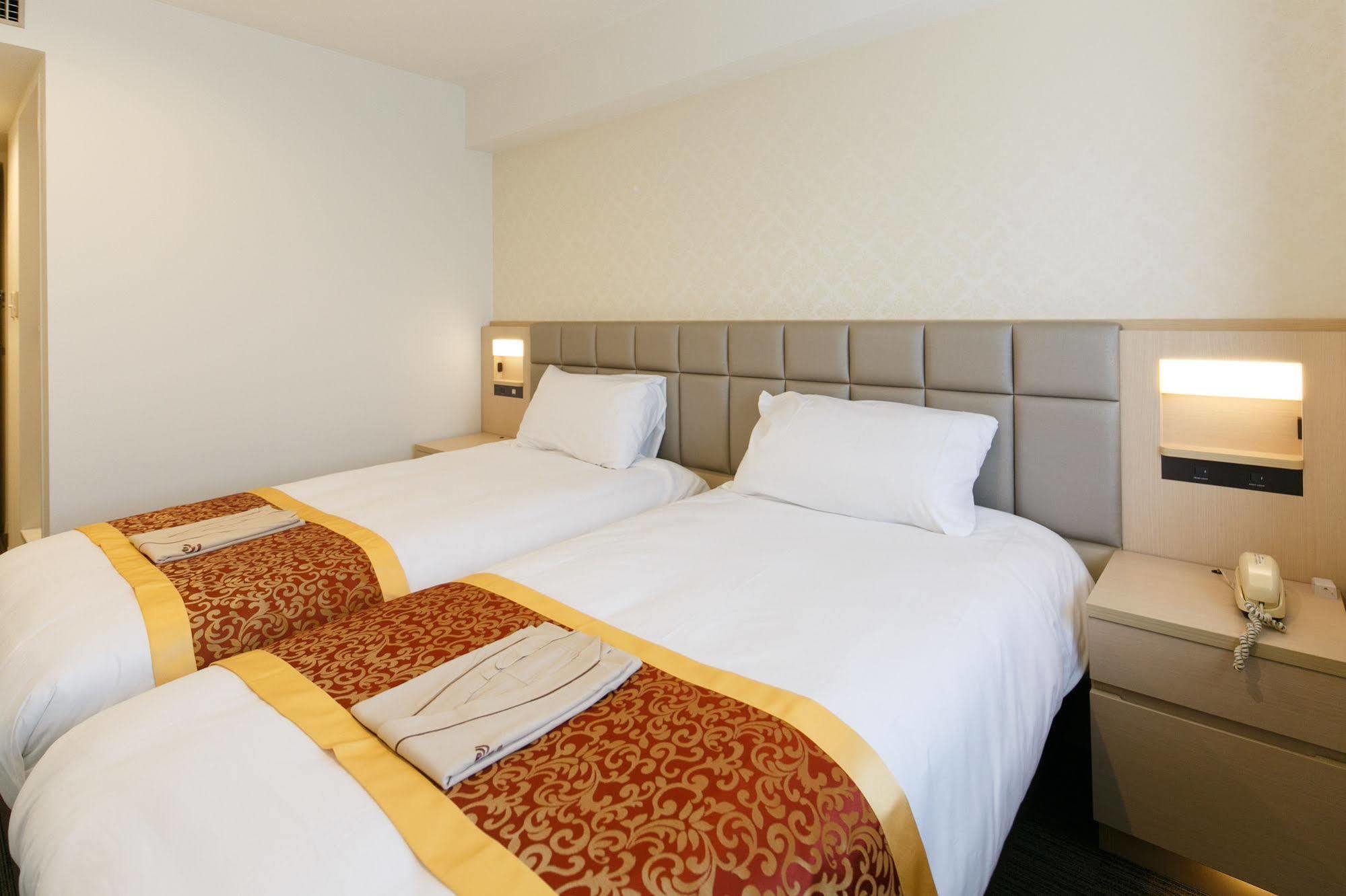 Day Nice Hotel Tōkyō Extérieur photo